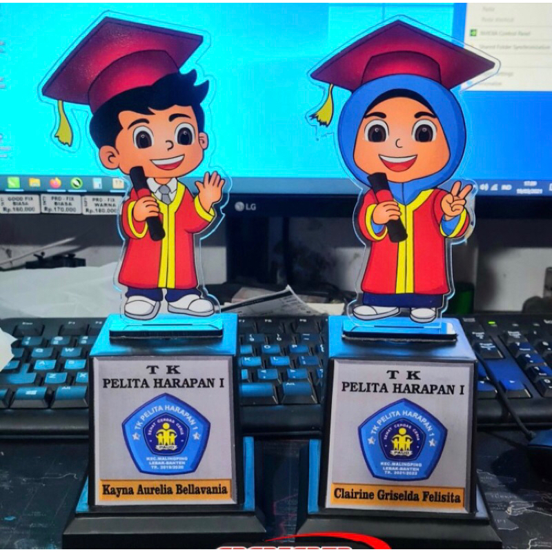 PIALA WISUDA TK AKRILIK