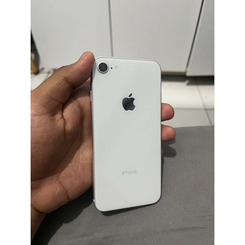 IPhone 8 ex ibox 64gb unit only mulus like new