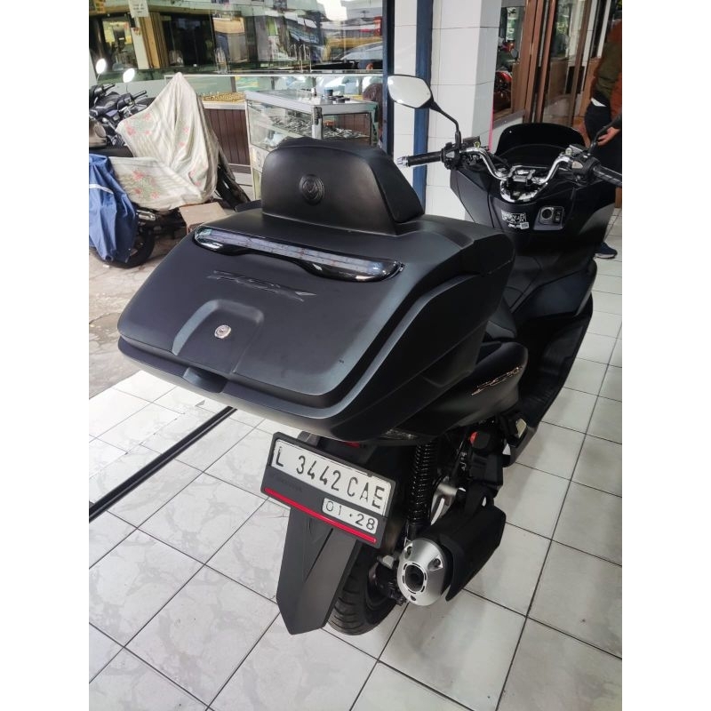 Bok Tengah Top Box Honda PCX 150 Lokal 2018 Model Goldwing