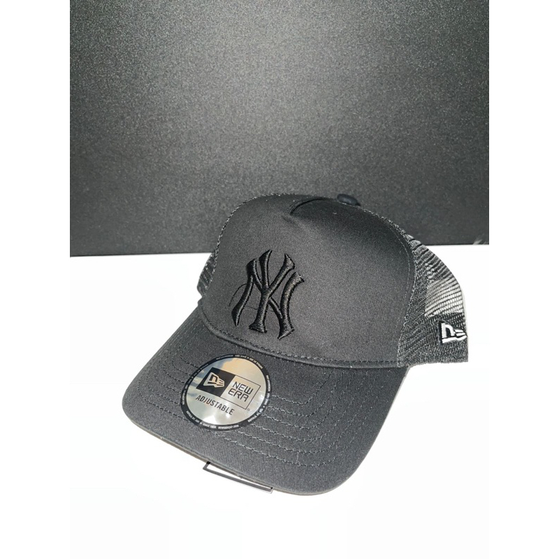TOPI MLB NY HITAM LOGO HITAM JARING
