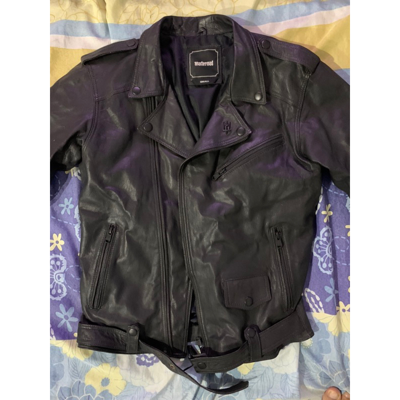 Jaket Kulit Maternal