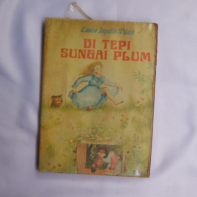 [Preloved] Di Tepi Sungai Plum karya Laura Ingalls Wilder