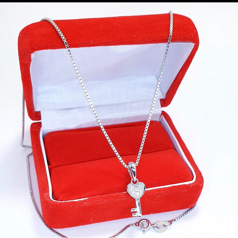 Kalung liontin kunci kalung wanita kalung perak 925 lapis emas putih