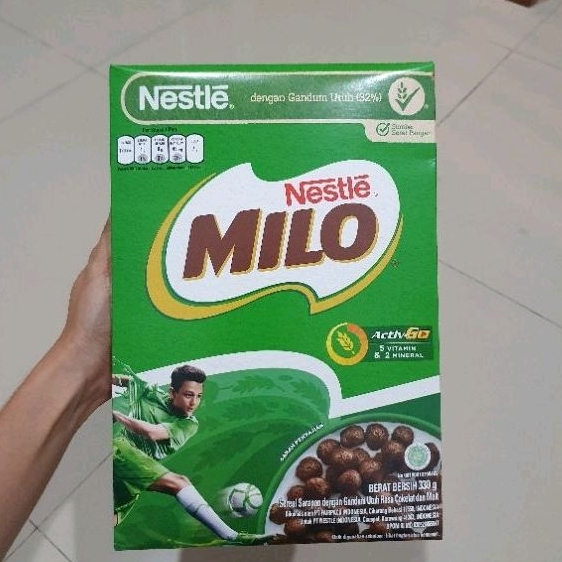 

Nestle Milo sereal cereal coklat ball gandum 330gr.