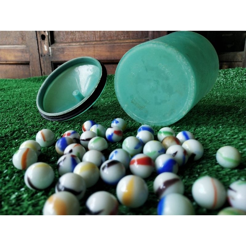 neker porseland antik tempat plastik