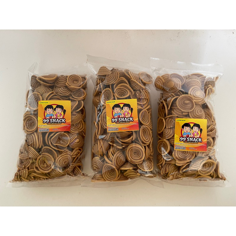

Camilanku kuping gajah contong krem dan warna