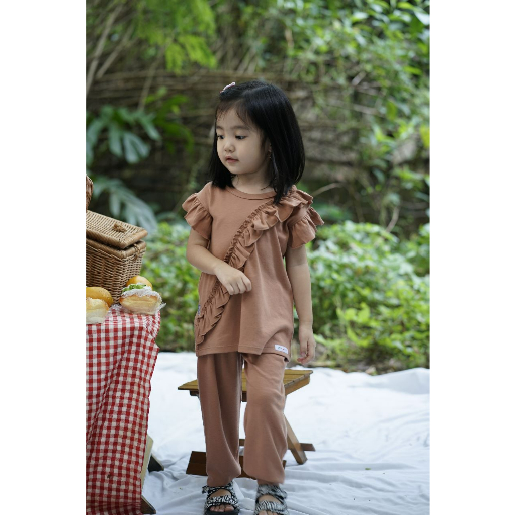 Aruchi Ruffle Pajama 3M-4Y Setelan Kombinasi Cotton Ruffle Series Baju Pendek Celana Panjang Renda Aruchi CBKS