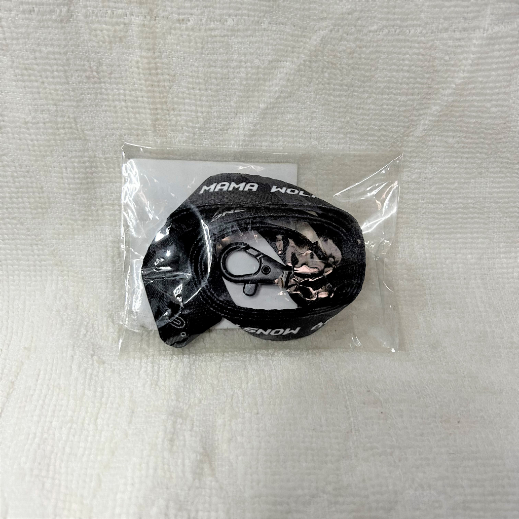 [OFFICIAL] EXO HAPPY LANYARD