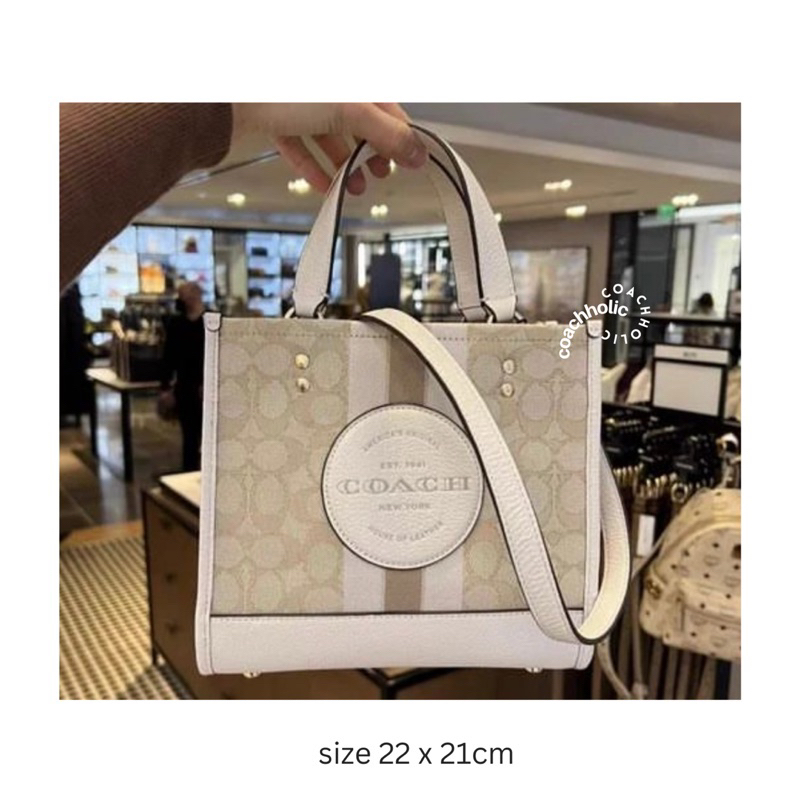 coach dempsey tote 22 original
