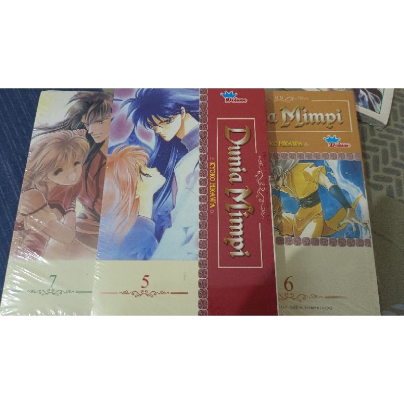Komik Dunia Mimpi Premium Deluxe satu set no 5 6 7 kondisi masih segel, total 3 buku TERBITAN ASLI G