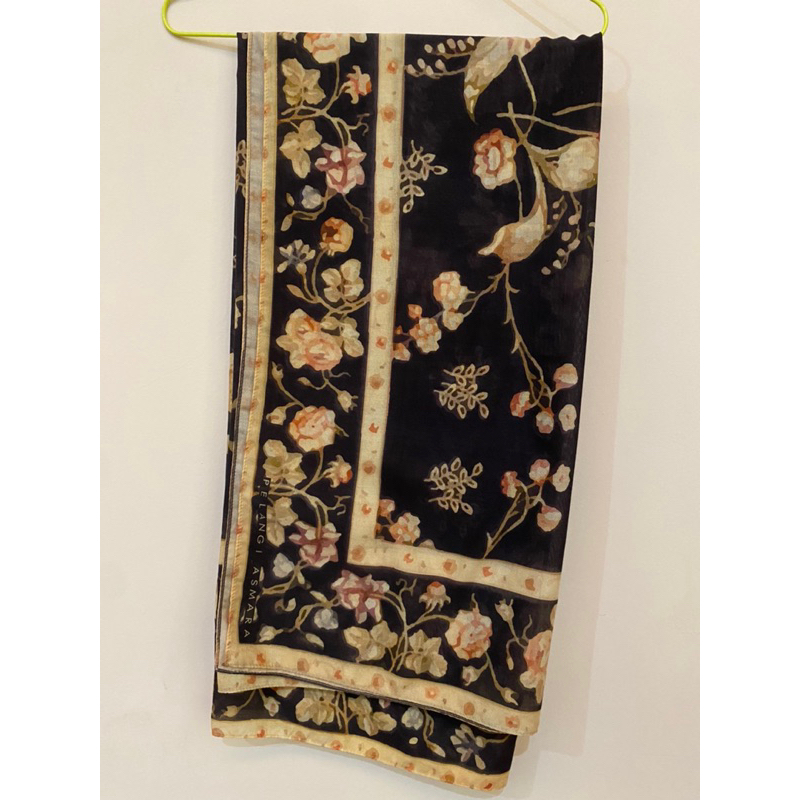 Preloved Pelangi Asmara Scarf