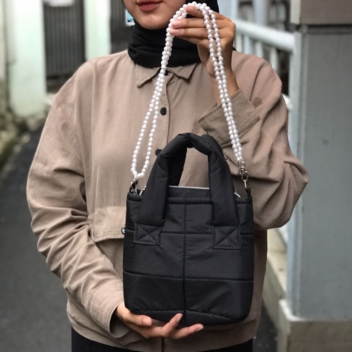 Tas Mini Selempang Wanita Puffy Karens Tali Mutiara Imitasi Korean Style