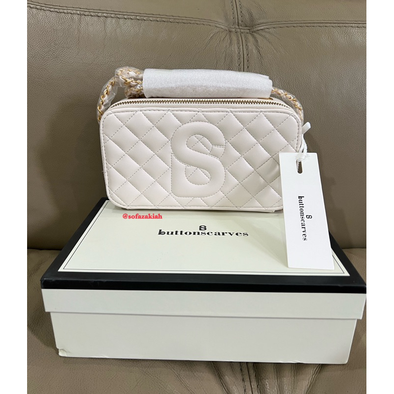 NEW WITH BOX  yura bag buttonscarves white sand ORIGINAL