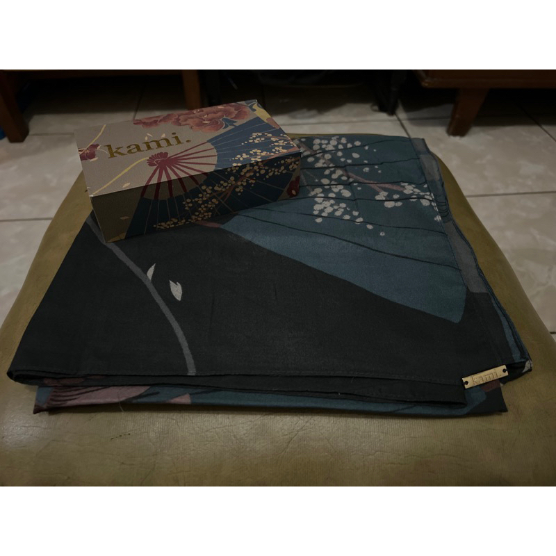 Prelove Kami Suzu Scarf