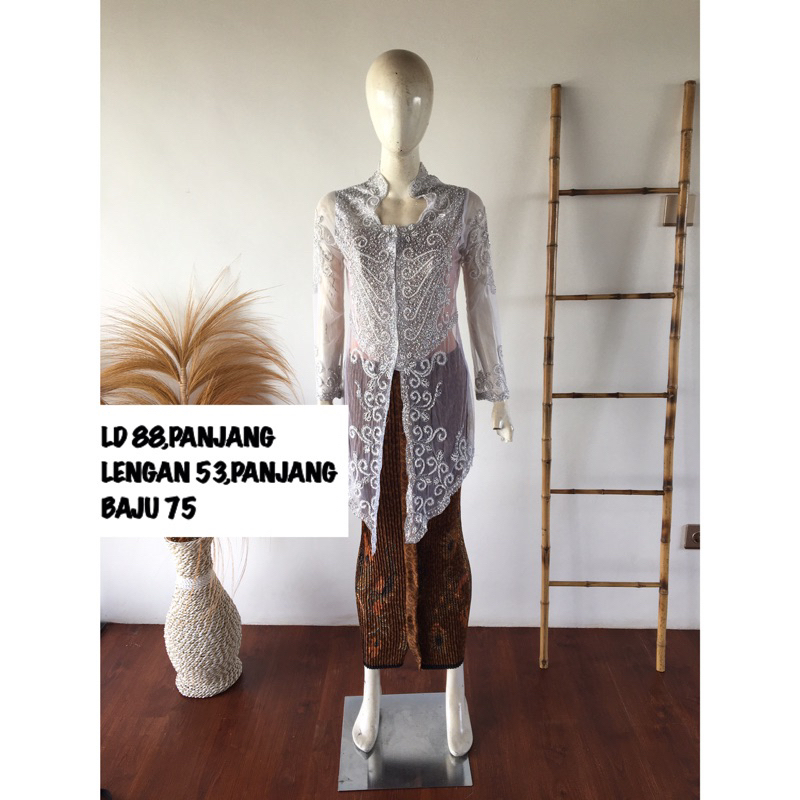 kebaya putih ijab