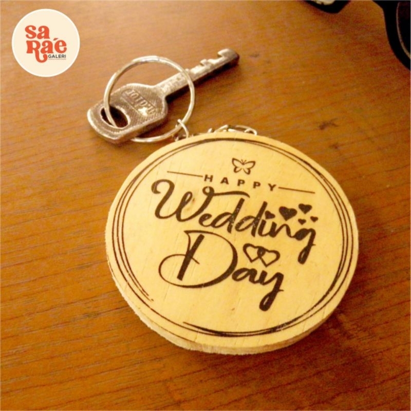 GANTUNGAN KUNCI MOTIF HAPPY WEDDING DAY BISA CUSTOM REQUEST MOTIF