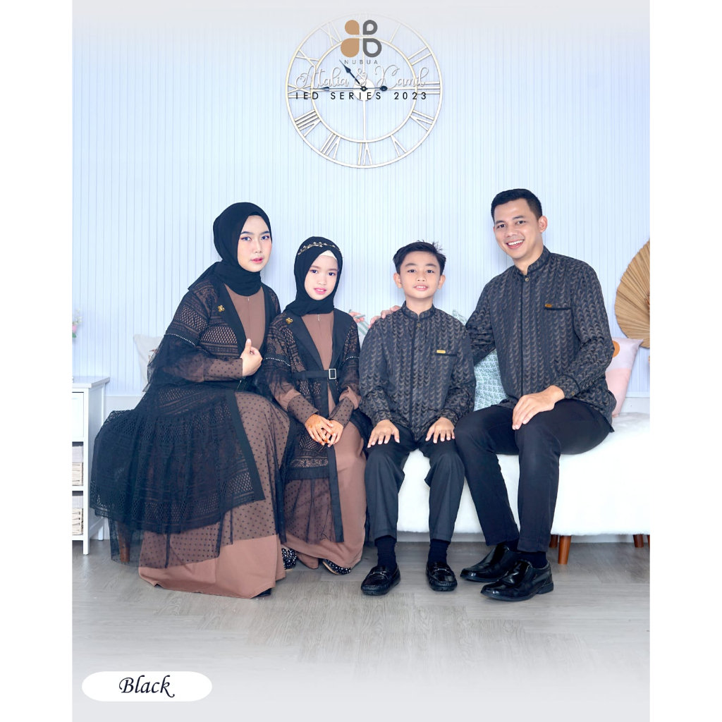 Sarimbit Keluarga Muslim Nubua Atalia dan Kamil Black