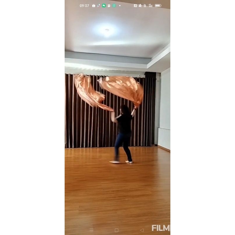 Worship flag warna perunggu, dengan tongkat flexi rod 1m, sepasang