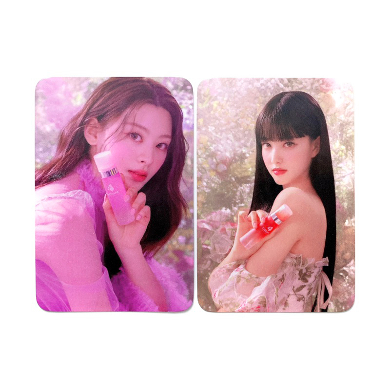 Stayc CELLUVER Official Photocard - double sided pc flower ver