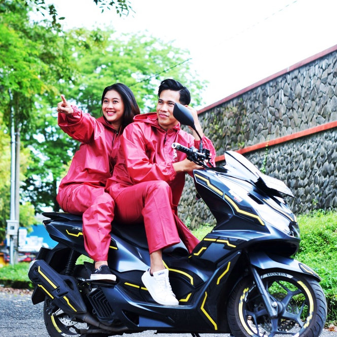 [SETELAN] JAS HUJAN RAINCOAT GRAVITY Mantel SETELAN Pria dan Wanita Tebal Anti Rembes Bahan PVC 0.25 Karet lentur Anti Sobek