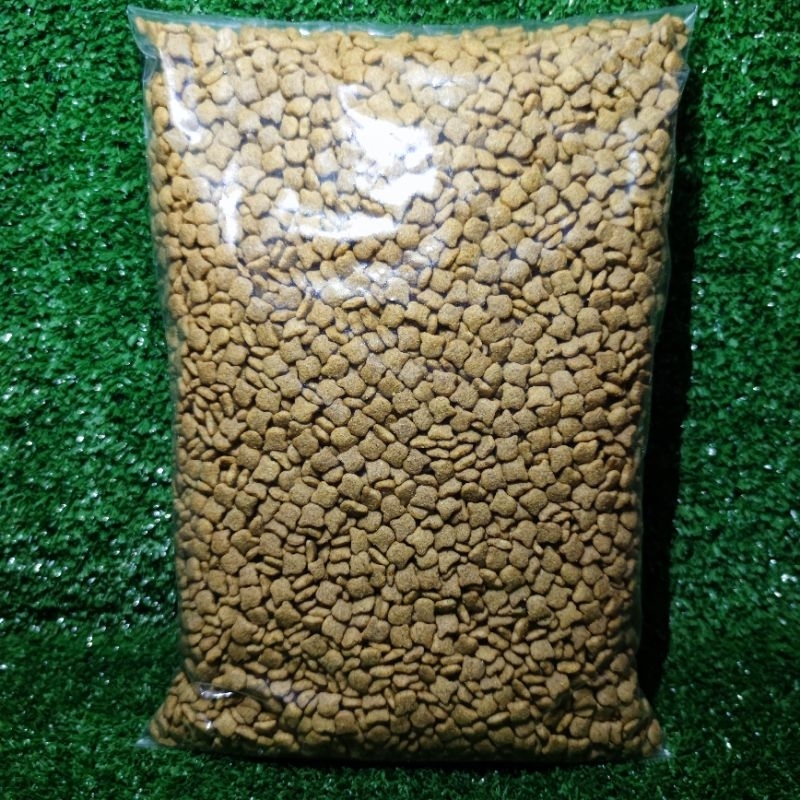 Makanan Kucing Universal Kitten 1Kg Cat Food