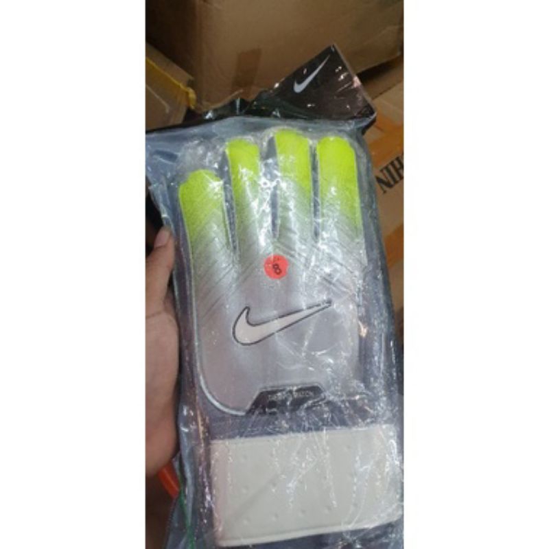 TERBAIK Sarung tangan kiper NIKE GLOVE Bertulang untuk Dewasa,Anak&quot;Warna tinggal di pilih aja