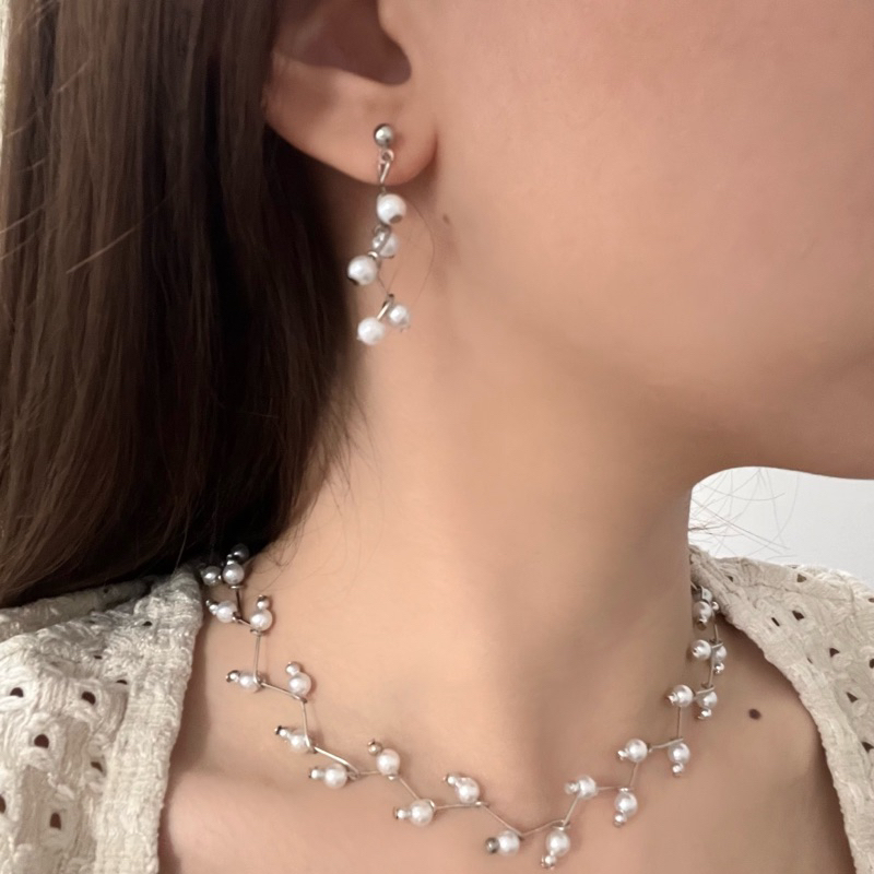 Zig Pearl Set Necklace Earrings / Kalung Wanita Korea Aksesoris Necklace / Kalung Mutiara / Anting Mutiara / Set Mutiara / Pearl Necklace / Set Aesthetic / Choker Necklace Set