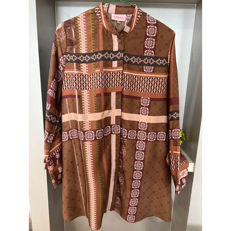 RIA MIRANDA PRELOVED TOP