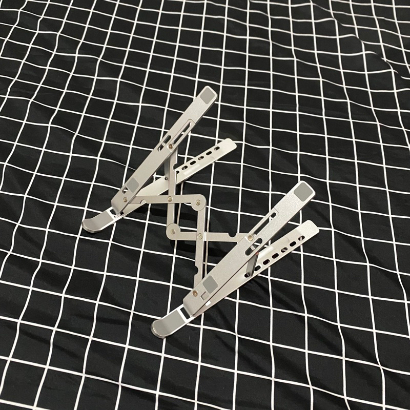 preloved besi penyangga laptop / laptop stand