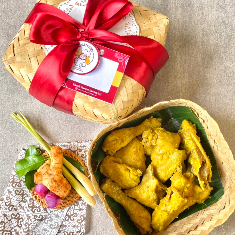 

Kenami Hampers / Gift Box - Ayam Negri/Kampung Ungkep Bumbu Kuning