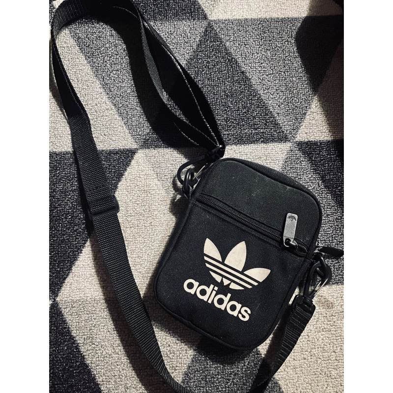 PRELOVED SLING BAG ADIDAS TREFOIL
