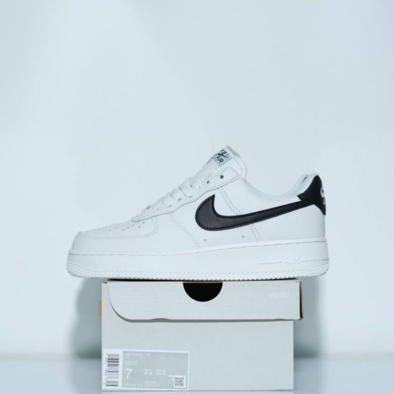 Sepatu Sneakers Nike Air Force 1 Low '07 White Black 100% Authentic - Nike Air Force Original