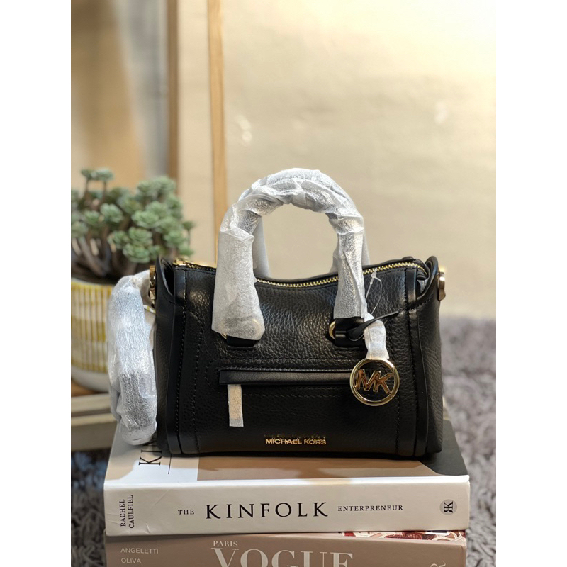 (PELUNASAN PO) Mk carine xs black