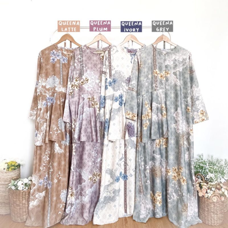 Queena Dress