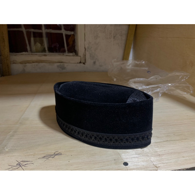 PECI HITAM/SONGKOK HITAM PITA NEW B15