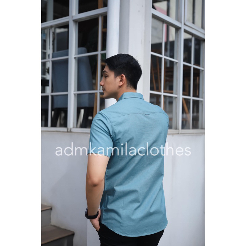 Kemeja pria cowok polos slimfit kasual basic HeM lengan pendek biru mint