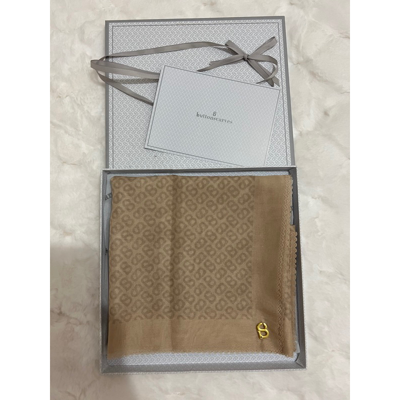 Buttonscarves Tapis Butter