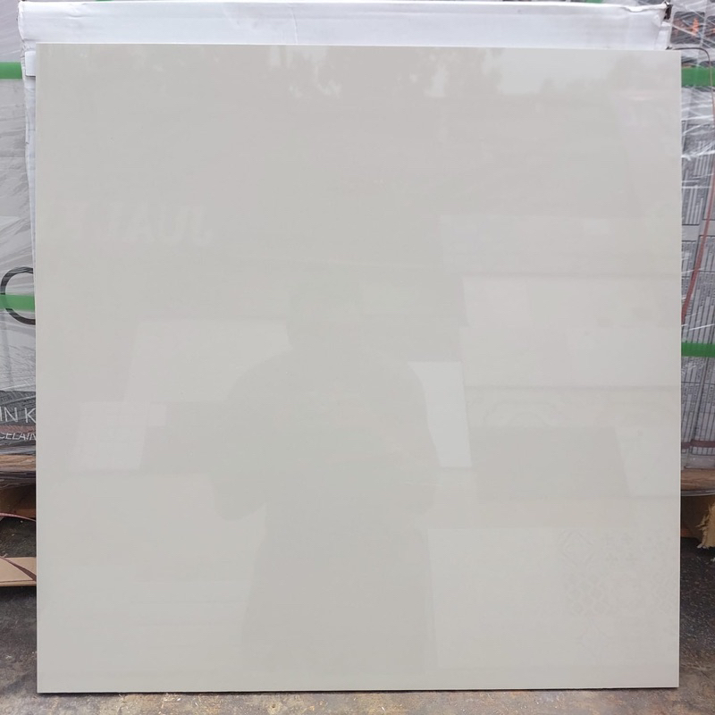GRANIT MURAH GLOSSY CERANOSA CREAM POLOS 60x60 kw1