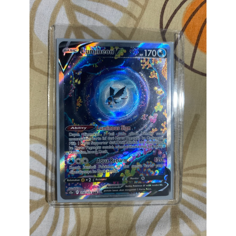 Lumineon SAR Pokemon Card