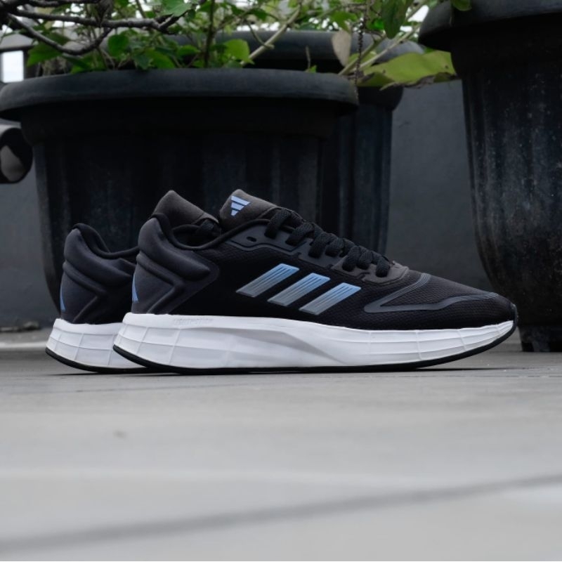 Sepatu Adidas Duramo 10