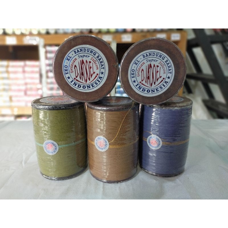 BENANG GELASAN DJADOEL MATOT BAHAN ABU 6000 YARD