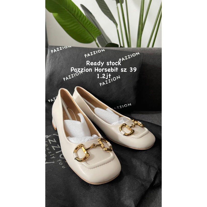 Pazzion Horsebit sz 39