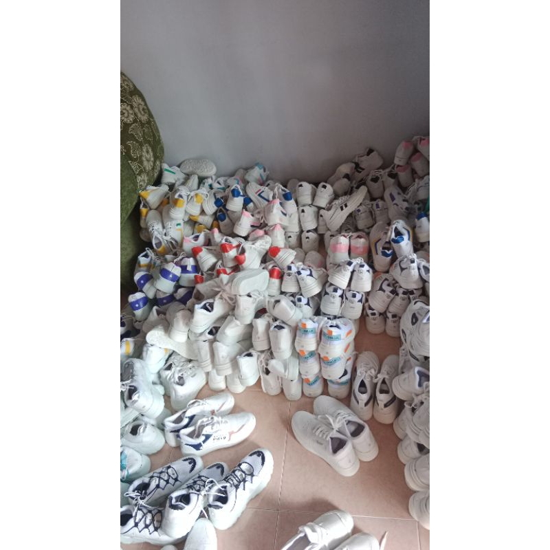 cuci Gudang sepatu Cewek cowok import