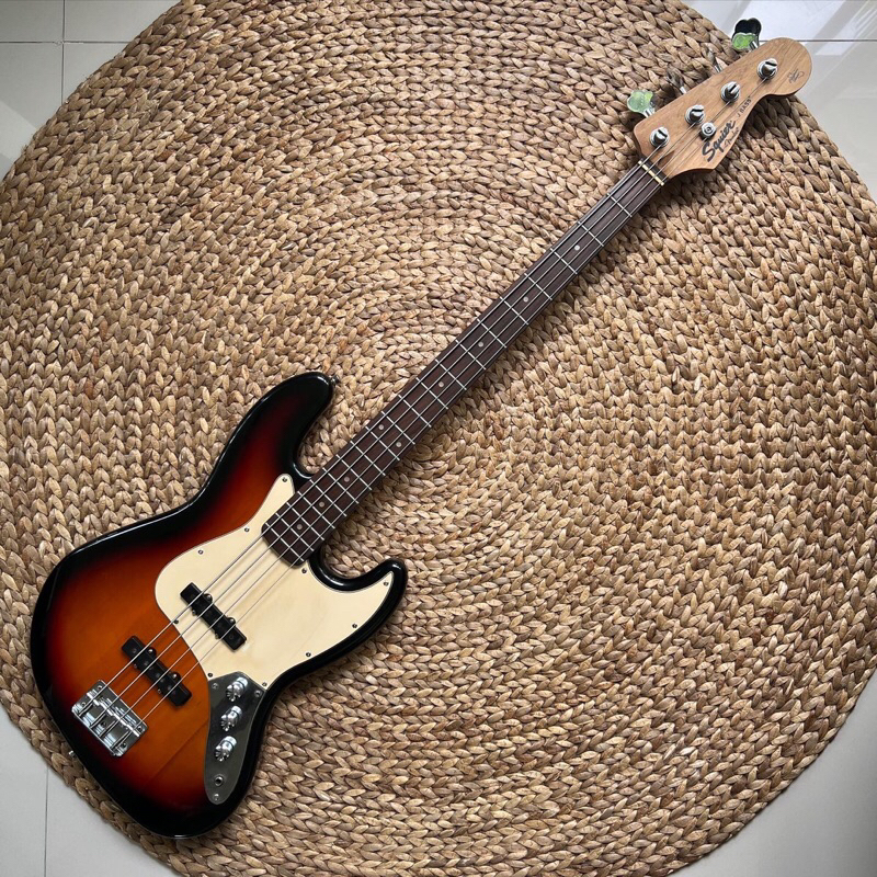 Squier Jazz Bass California Series