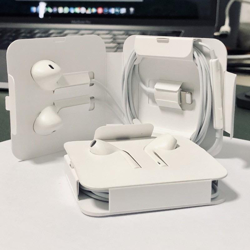 HEADSET ORIGINAL IPHONE (IBOX) BAWAAN DARI HP 11PROMAX BOLEH DM UNTUK DETAIL FOTONYA