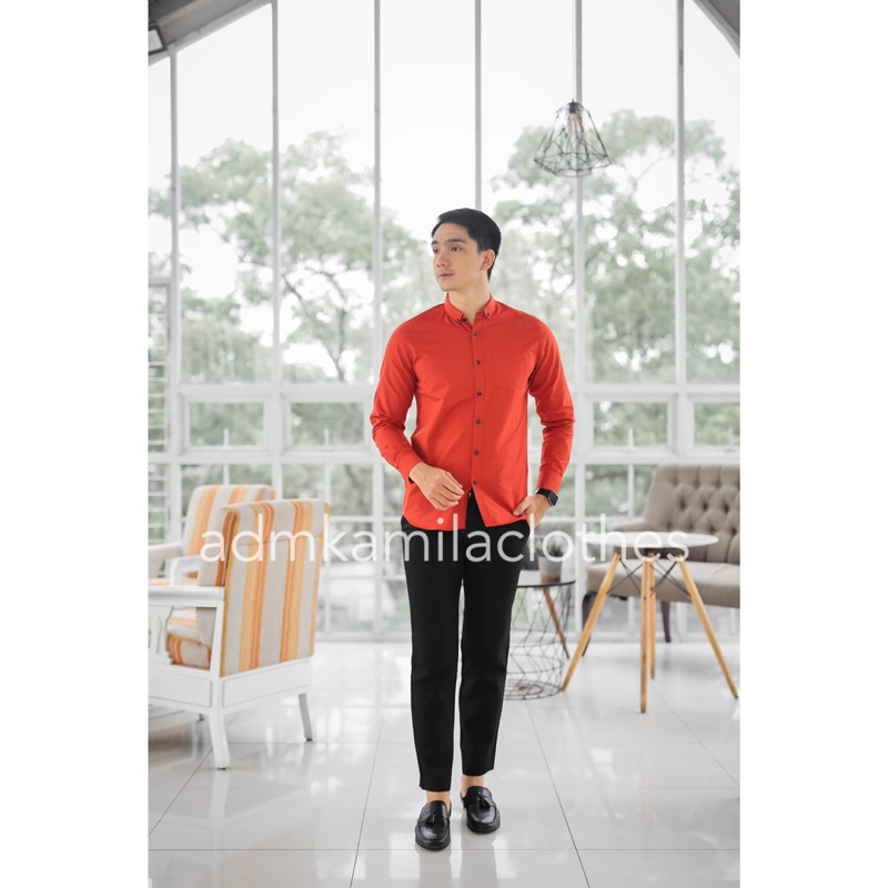 Kemeja pria cowok polos slimfit kasual basic HeM lengan panjang merah bata