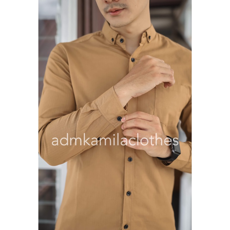 Kemeja pria cowok polos slimfit kasual basic HeM lengan panjang coklat