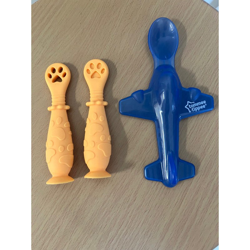 Sendok bayi tommee tippee