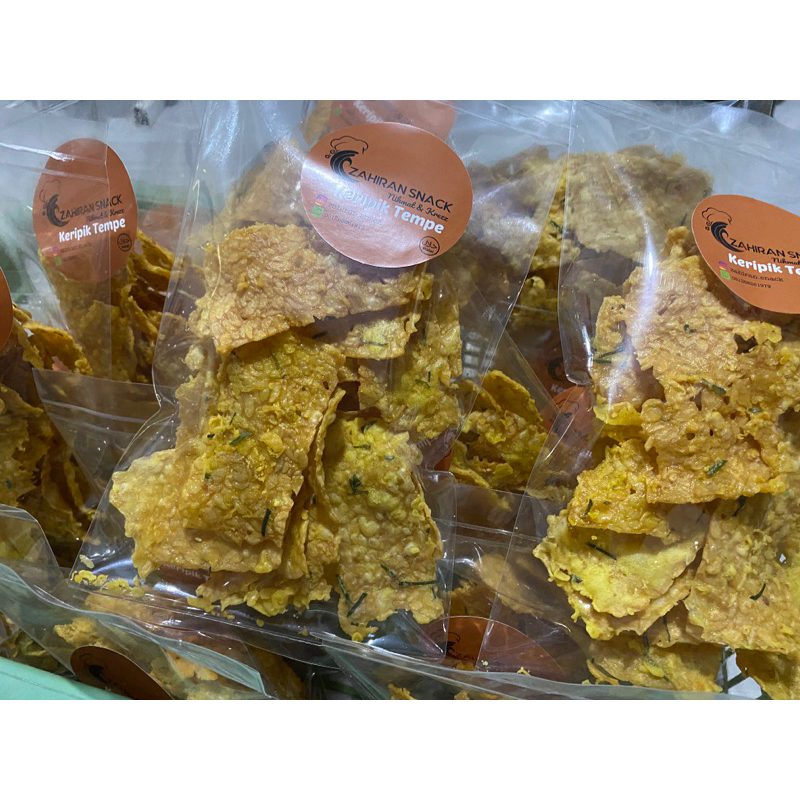 

KERIPIK TEMPE RASA ASIN DAN GURIH DENGAN DAUN JERUK