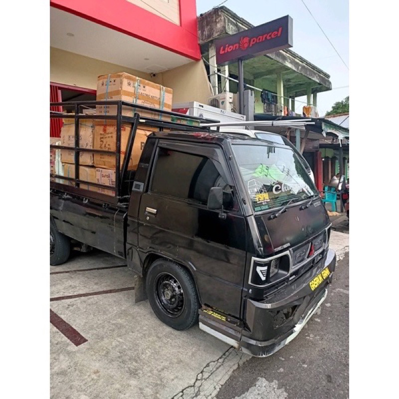 ( Sepasang 2 pcs )Talang Air L300 model giga anti pecah